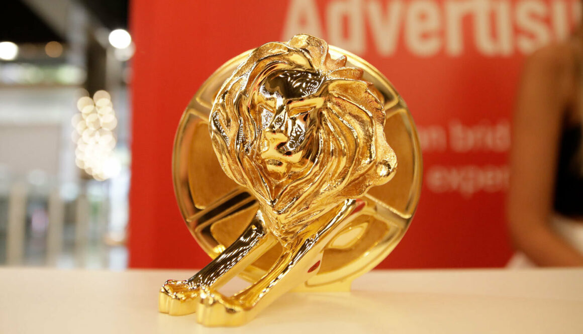 cannes-lions-statue-day1