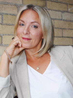 2_Andrea Cook v2